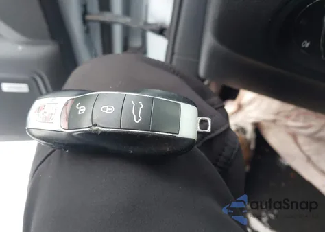 2017 Porsche Macan z USA, uszkodzony, nr VIN WP1AA2A50HLB04049